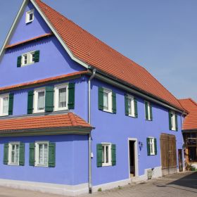 Erweiterung: Blaues Haus – Foto: Gemeinde